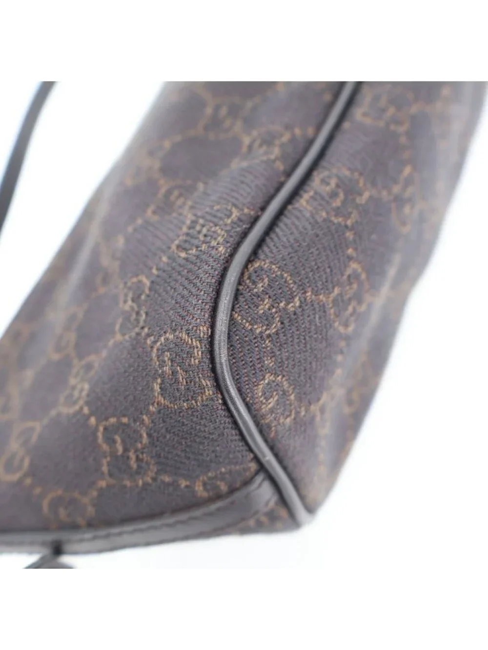 Gucci GG Canvas Pouch